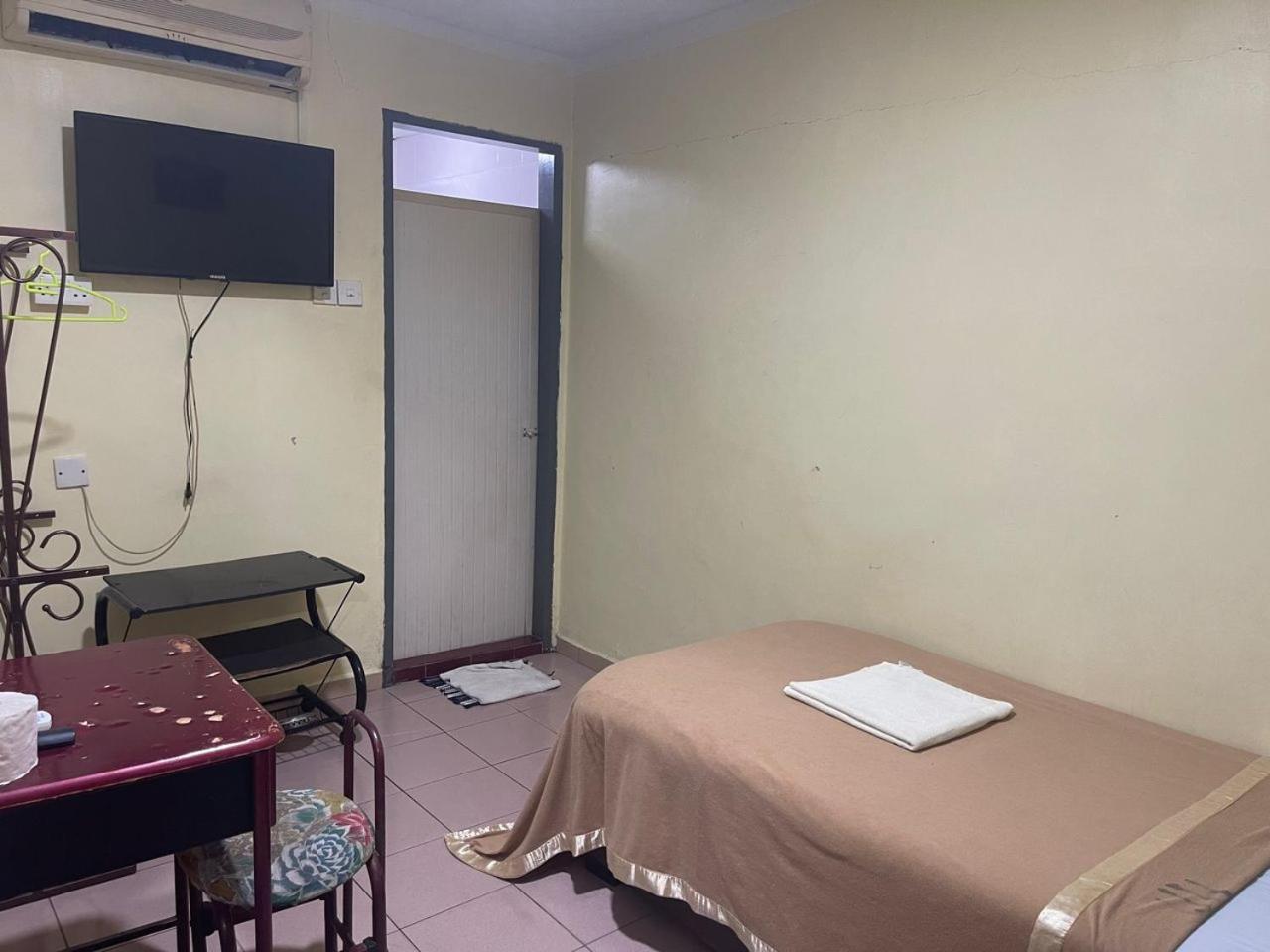 Oyo 90914 Hotel Mei Wah Kampong Selanchor Екстериор снимка